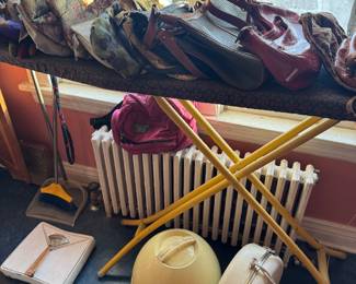 vintage Lady Schick Professional deluxe salon tabletop hairdryer from the 1960s