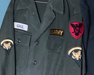 Vintage U.S. Army Officer Uniform Lot – Service & Dress Jackets with Insignia