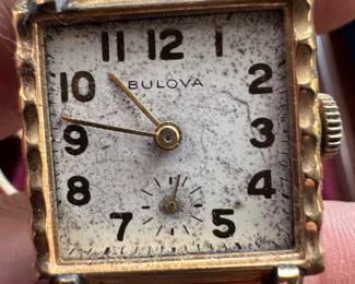 Bulbs wrist watch ladies vintage