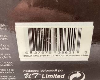  UT MODEL MCLAREN F1 GTR GULF RACOWEN 1996 1/18 SCALE MODEL 39621