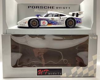  UT MODEL PORSCHE 911 GT1 T. BOUTSEN, J. STUCK 1997 1/18 SCALE MODEL 39720