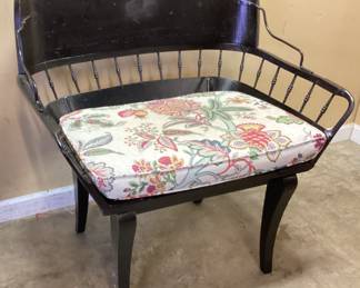 VINTAGE WINDSOR STYLE SPINDLE BACK BUGGY BENCH SEAT SETTEE #2 WITH CUSHION NO SHIPPING PICKUP ONLY