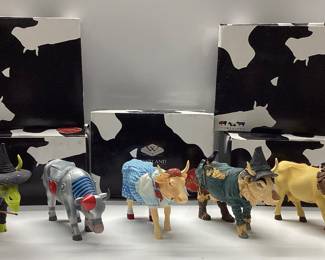 COW PARADE WIZARD OF OZ COLLECTION WESTLAND AND COW PARADE PRESENTS THE CLASSIC WIZARD OF OZ WITH THESE CUTE COW FIGURINES. DORTHY, SCARECROW, COWARDLY LION, TIN MAN AND LAST BUT NOT LEAST THE WICKED WITCH