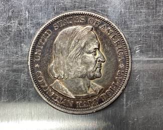 1893 COLUMBIAN EXPOSITION HALF DOLLAR 400 YEAR ANNIVERSARY TO COMMEMORATE CHRISTOPHER COLUMBUS FIRST VOYAGE TO AMERICA. 90 PERCENT SILVER