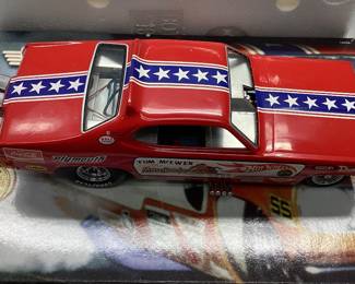 HOT WHEELS McEWEN PLYMOUTH DUSTER LIMITED EDITION No. A8810 DIE CAST