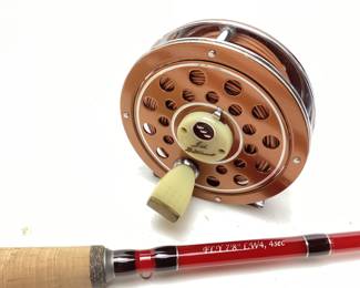 TED WILLIAMS TRIPLE CREST SINGLE ACTION FLY FISHING REEL & RUBY FIBERGLASS 4 PIECE 7ft 8in ROD