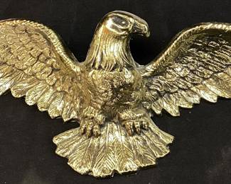 BRASS AMERICAN EAGLE WALL PLAQUE SMALL CHIP ON WING