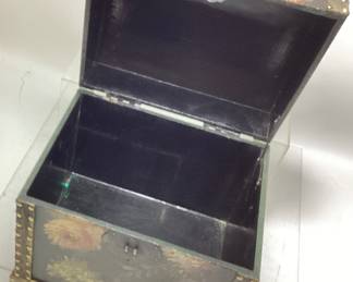  VINTAGE WOODEN HAND PAINTED DOME TOP TRUNK