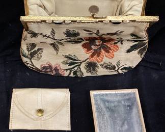 VTG. FLORAL TAPESTRY EVENING PURSE, MIRROR & COIN POUCH, GOLD-TONE FRAME & CHAIN, KISS LOCK CLASP