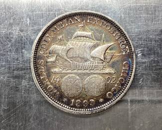 1893 COLUMBIAN EXPOSITION HALF DOLLAR 400 YEAR ANNIVERSARY TO COMMEMORATE CHRISTOPHER COLUMBUS FIRST VOYAGE TO AMERICA. 90 PERCENT SILVER