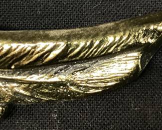 BRASS AMERICAN EAGLE WALL PLAQUE SMALL CHIP ON WING