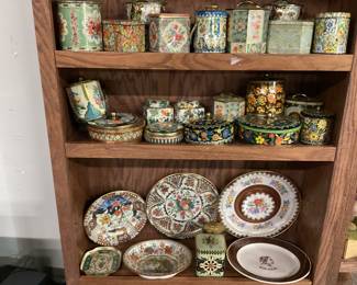 CABINET OF VTG. ENGLISH TINS, BOWLS, TRINKET BOXES, DISHES, JARS, 1971 DAHAR, 1 HOMER LAUGHLIN WIG WAM DECORATIVE PLATE NO SHIPPING PICKUP ONLY