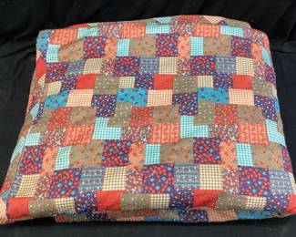 MULTI COLORED QUILT w VERY SMALL PATCHES