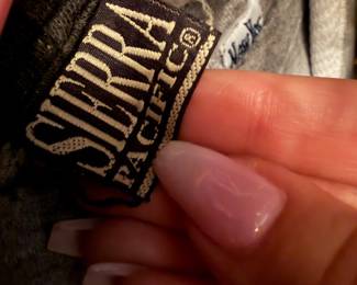 Sierra Pacific Heather Grey Fleece | Good vintage condition; the fleece is soft and well-maintained with a clean, crisp brand label. $30