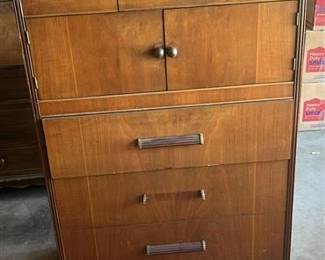 1940s vintage dresser