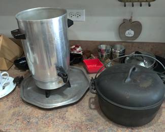 Cast iron Dutch oven