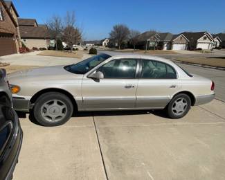 2000 Lincoln Continental - so comfortable!  