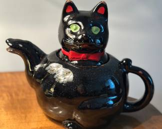 Shafford black cat teapot 1950's 