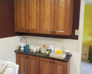 Kitchen cabinets by FX Kitchen Cabinets Warehouse