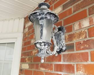 Exterior light fixtures