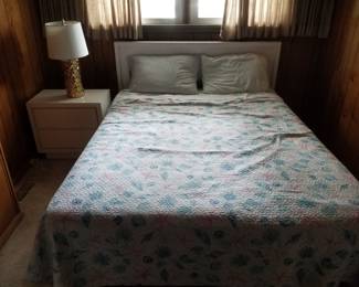 White laminate queen bedroom suite: nightstand & table lamp