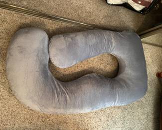 BODY PILLOW
