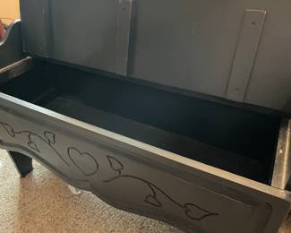 STORAGE CHEST / BENCH
