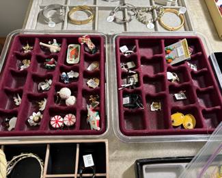 EARRINGS & SUCH JEWELRY