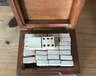 Wood dominoes