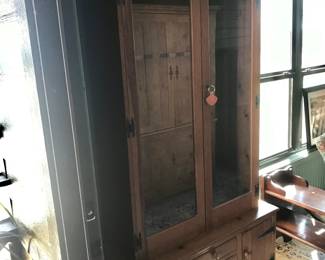 8 gun cabinet
