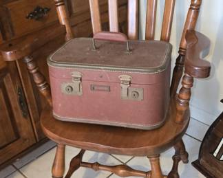 Arm Chair That Goes to Kitchen Table 