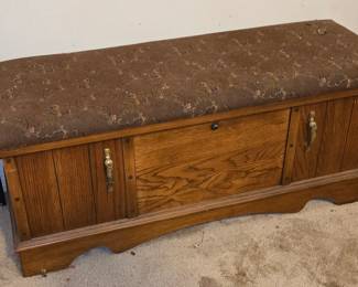 Lane Cedar Chest