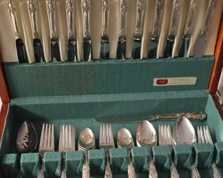 Heritage Stainless Flatware Set