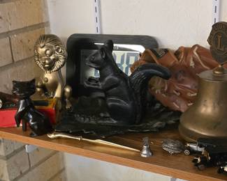 Squirrel Nutcracker - Brass