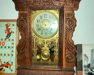 WONDERFUL ANTIQUE NEW HAVEN KITCHEN CLOCK w/ ALARM