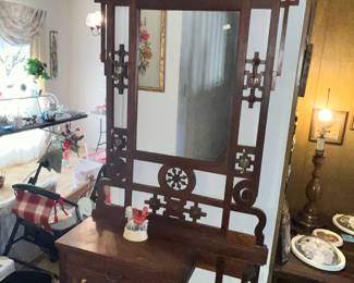 GLORIOUS ANTIQUE HALL TREE