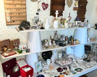 TABLE FULL OF NIC-NACS