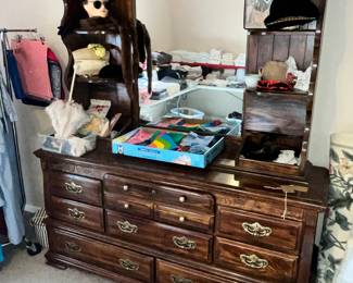 VERY NICE PINE DRESSER & HUTCH MIRROR