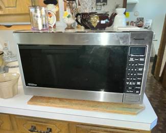 GREAT PANASONIC INVERTER MICROWAVE