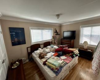 Linens, Television, Art, King Mattress and Box Spring