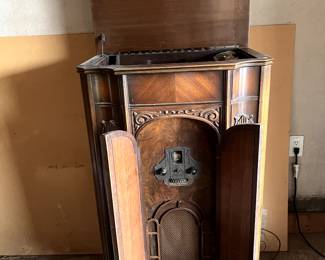 Vintage Radio and Record Player