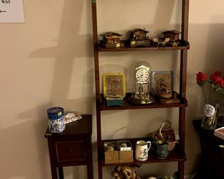 Leaning wooden shelf