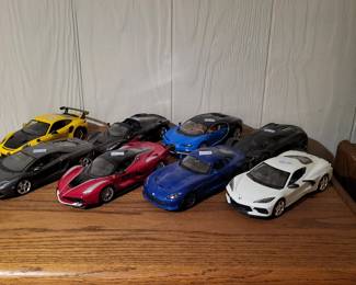 1:24 scale diecast cars
