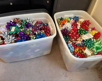 TONS of bows