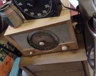  small mid century modern furniture