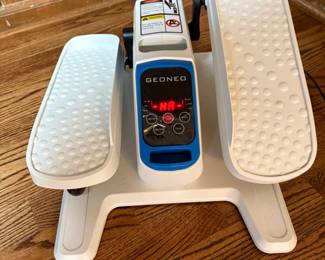 Geoneo under desk eliptical