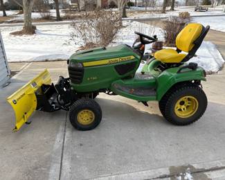 2019 John Deere X730 riding lawn mower w plow