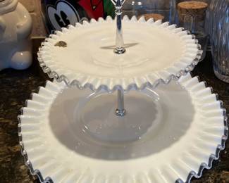 Fenton ruffled edge 2-tier tray