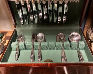 Oneida "Queen Bess" silverware