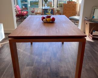 exceptinal solid modern dining table 